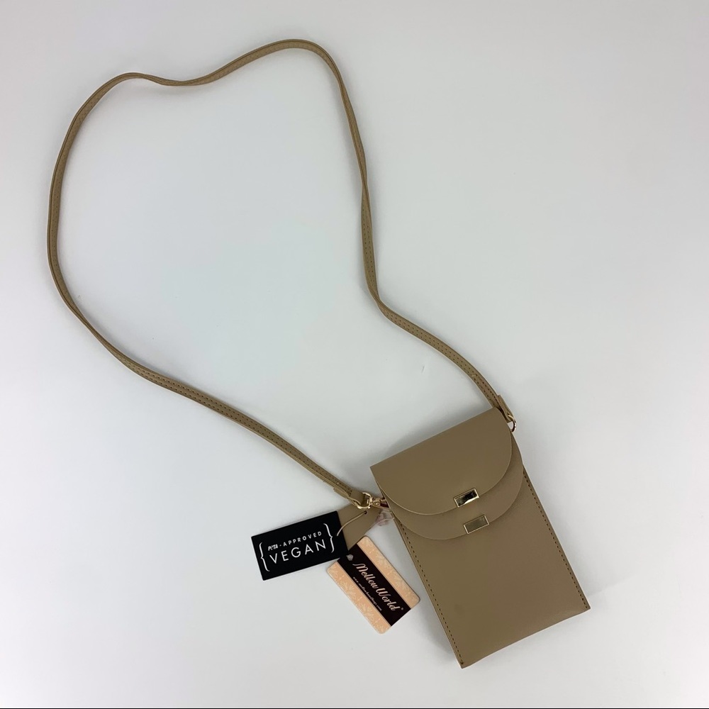 Mellow World NWT Taupe Cross Body Cell Phone Touchscreen Window Wallet Purse